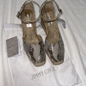 JIMMY CHOO LAYKEN 90 METALLIC SNAKE-EFFECT LEATHER WEDGE ESPADRILLES IN SILVER